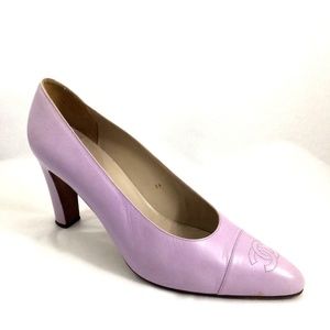 CHANEL Vintage Pump Leather Lavender Purple CC Cap